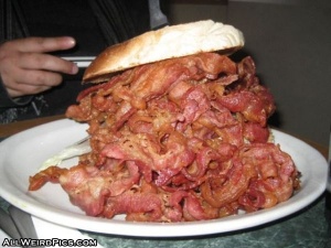 Huge_Bacon_Burger
